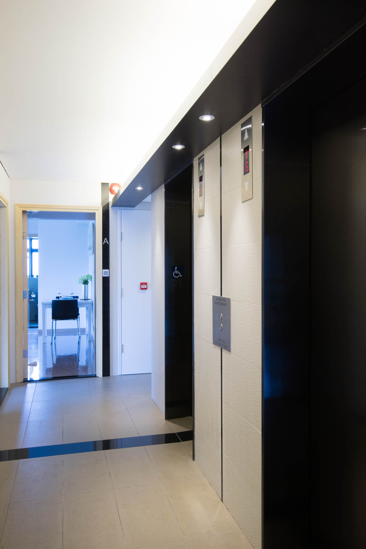 04_Typical Lobby